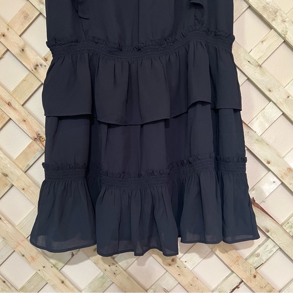Banana Republic NWT Tiered Ruffle Dress Size Medium - Picture 2 of 6